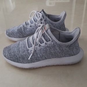 Adidas White Tennis shoes